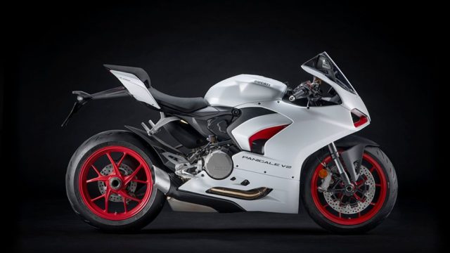 DUCATI_PANIGALE_V2 _2__UC173828_Low