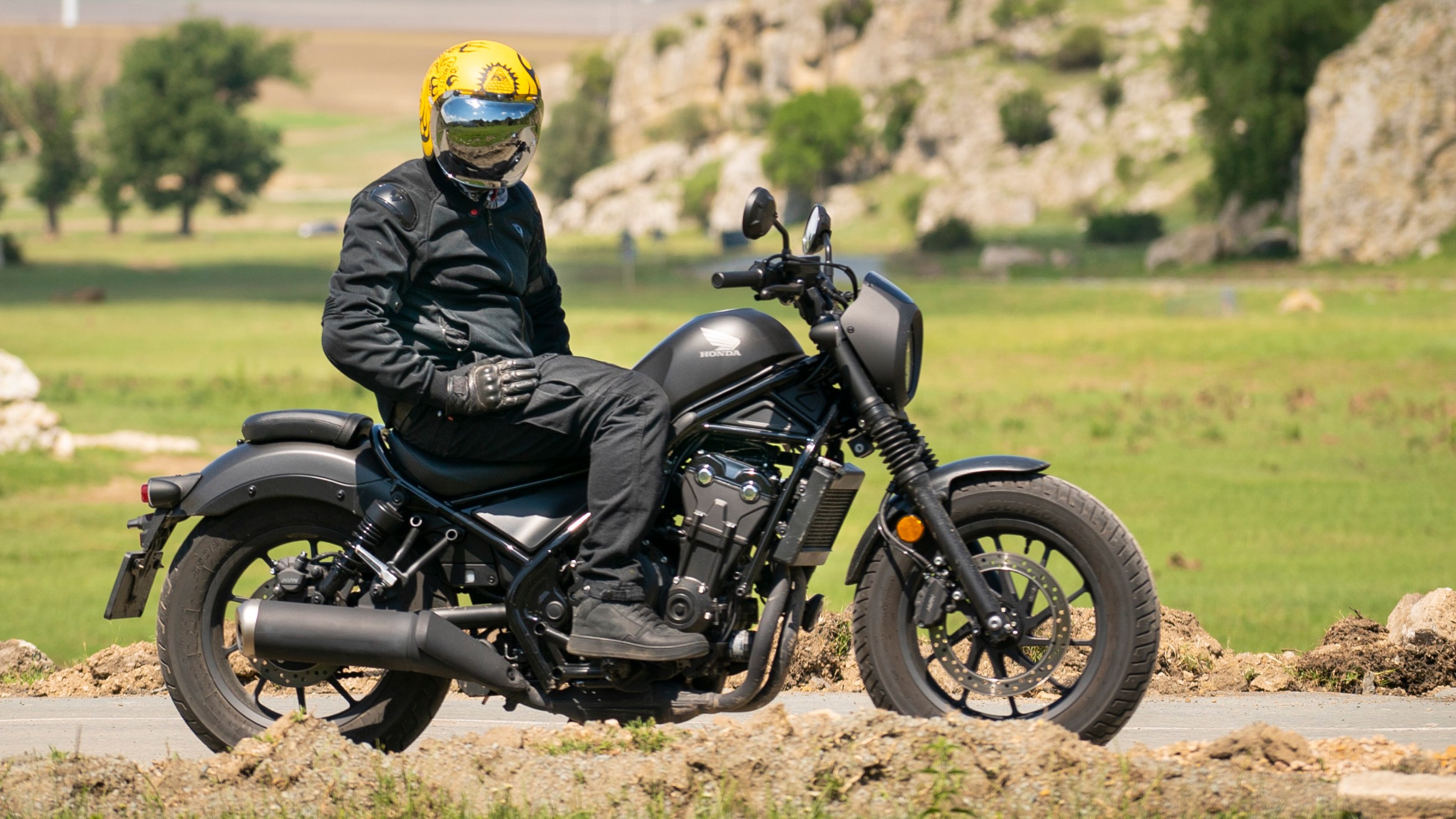 2020 Honda Rebel 500 Review How Good It Really Is Drivemag Riders