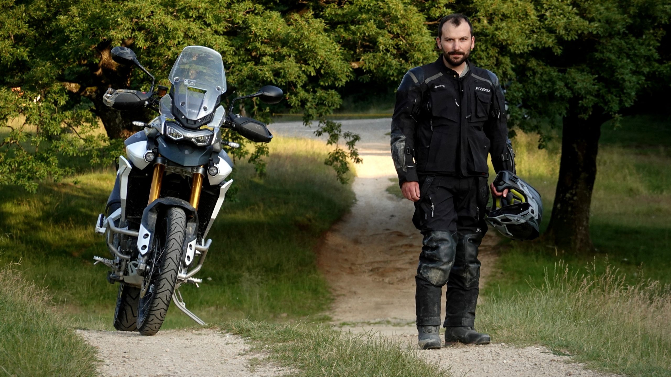 2020 Triumph Tiger 900 Rally Pro On Road And Off Road Review Drivemag Riders