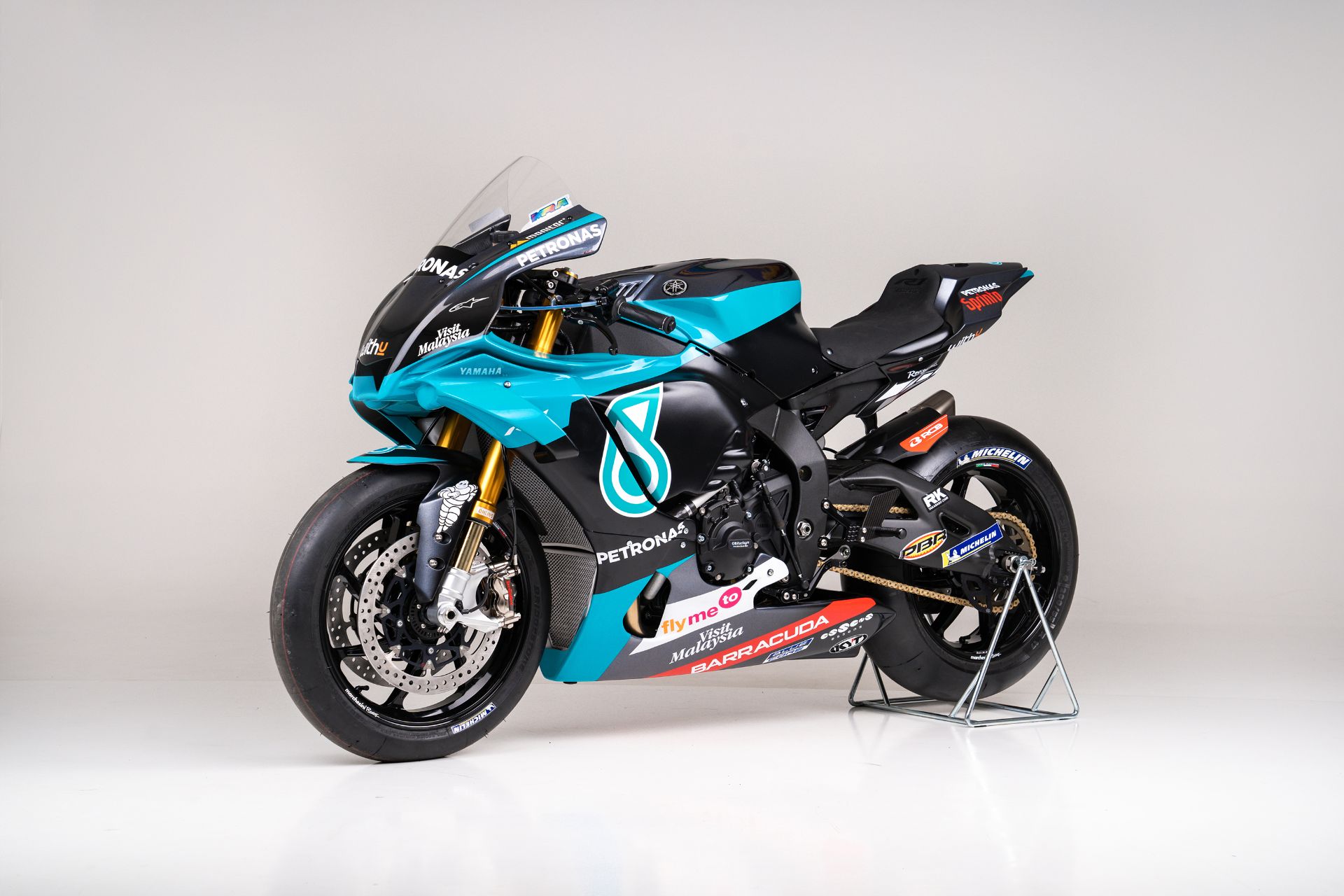 Yamaha R1 MotoGP Replica Unveiled | DriveMag Riders