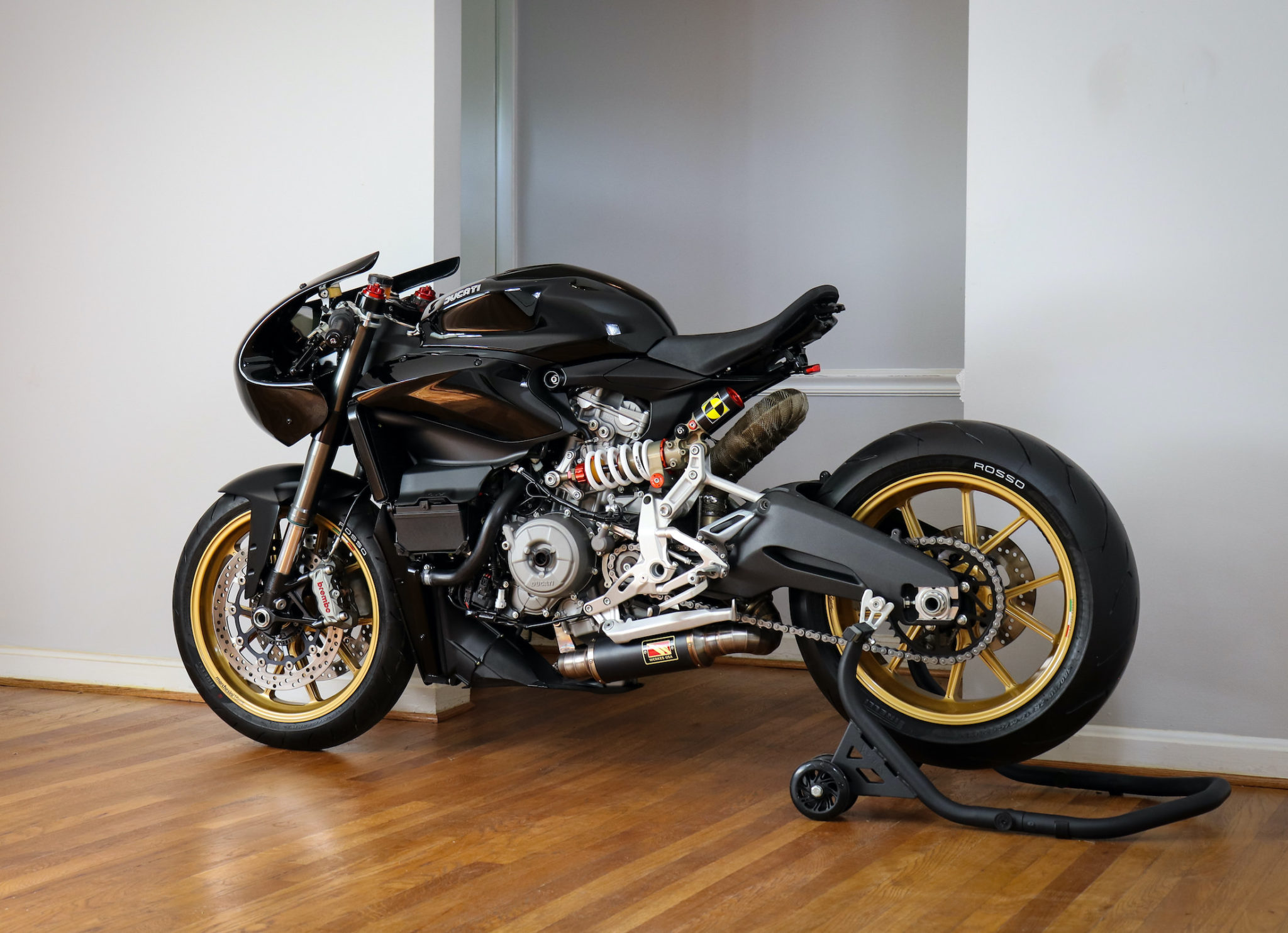 This Custom Ducati 959 Panigale Looks Ravishing Drivemag Riders