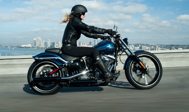 Why You Shouldn't Date a Biker Girl | DriveMag Riders