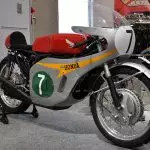 Honda RC166 - Sixties Inline-Six Screamer 3