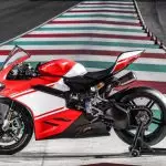 Ducati 1299 Superleggera test: save the best till last 24