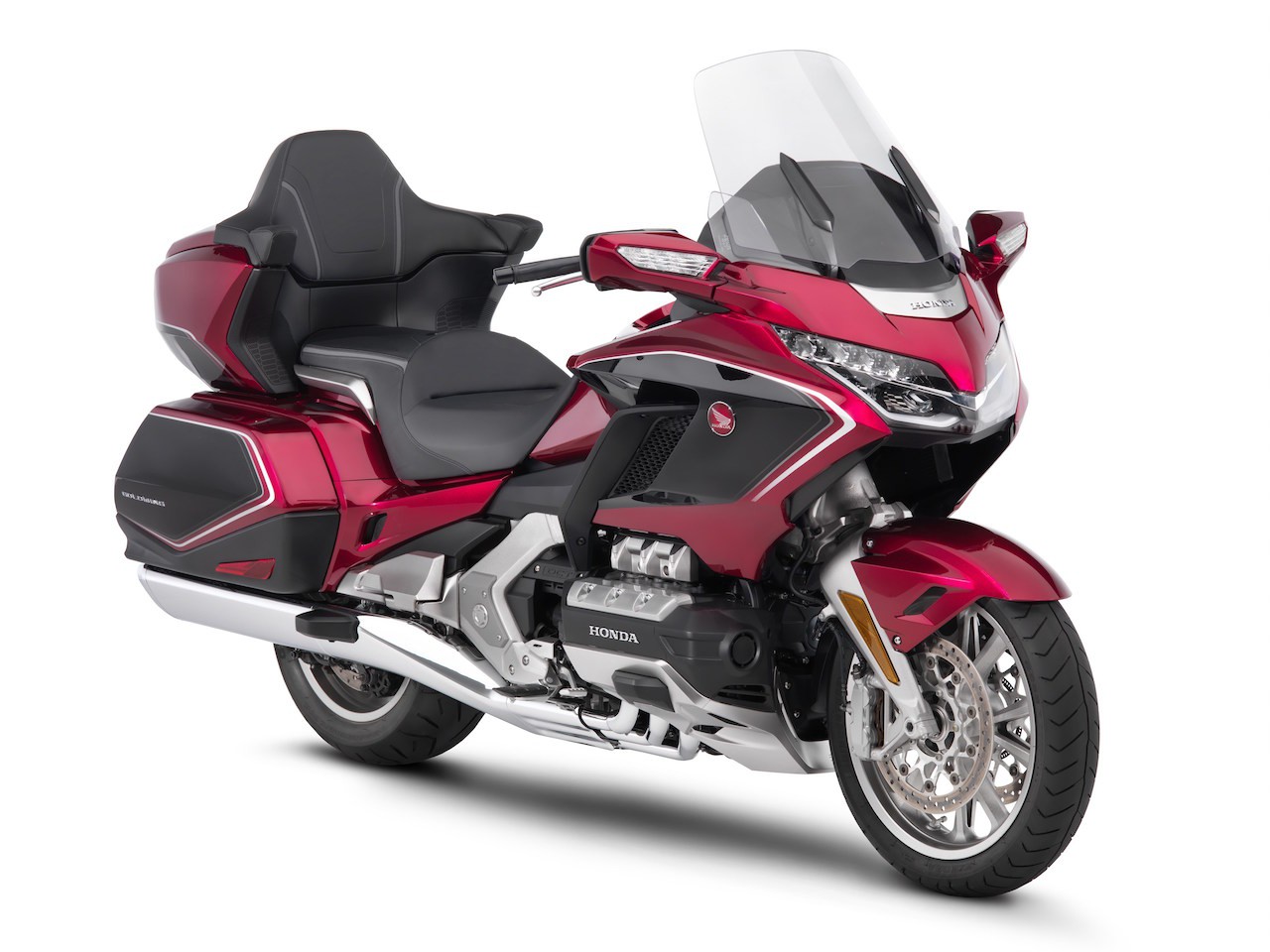 2018 Honda Gold Wing Price Announced | DriveMag Riders