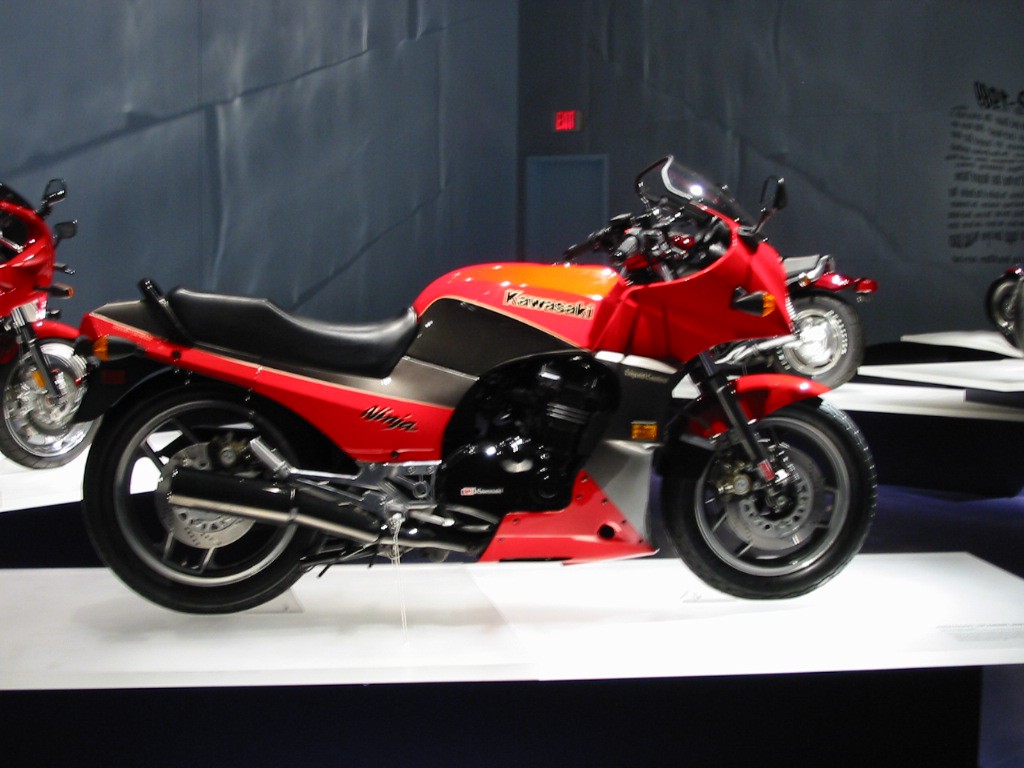 GPz 900R | Riders