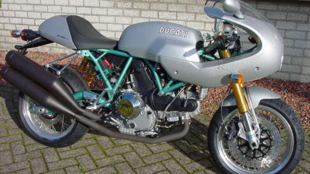 Ducati Sport 1000 Italian Flavored Neo Sports Cafe Racer Drivemag Riders