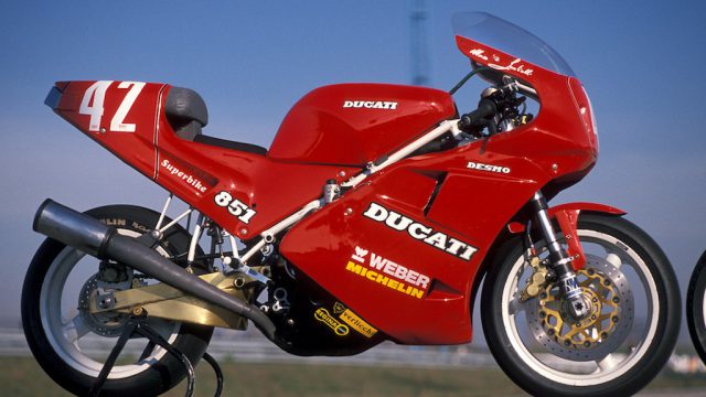Marco Lucchinelli’s 1988 Ducati 851 superbike racer test: start of it all 7