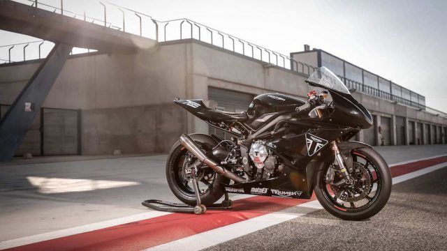Triumph Moto2 Prototype - Interview with James Toseland 1