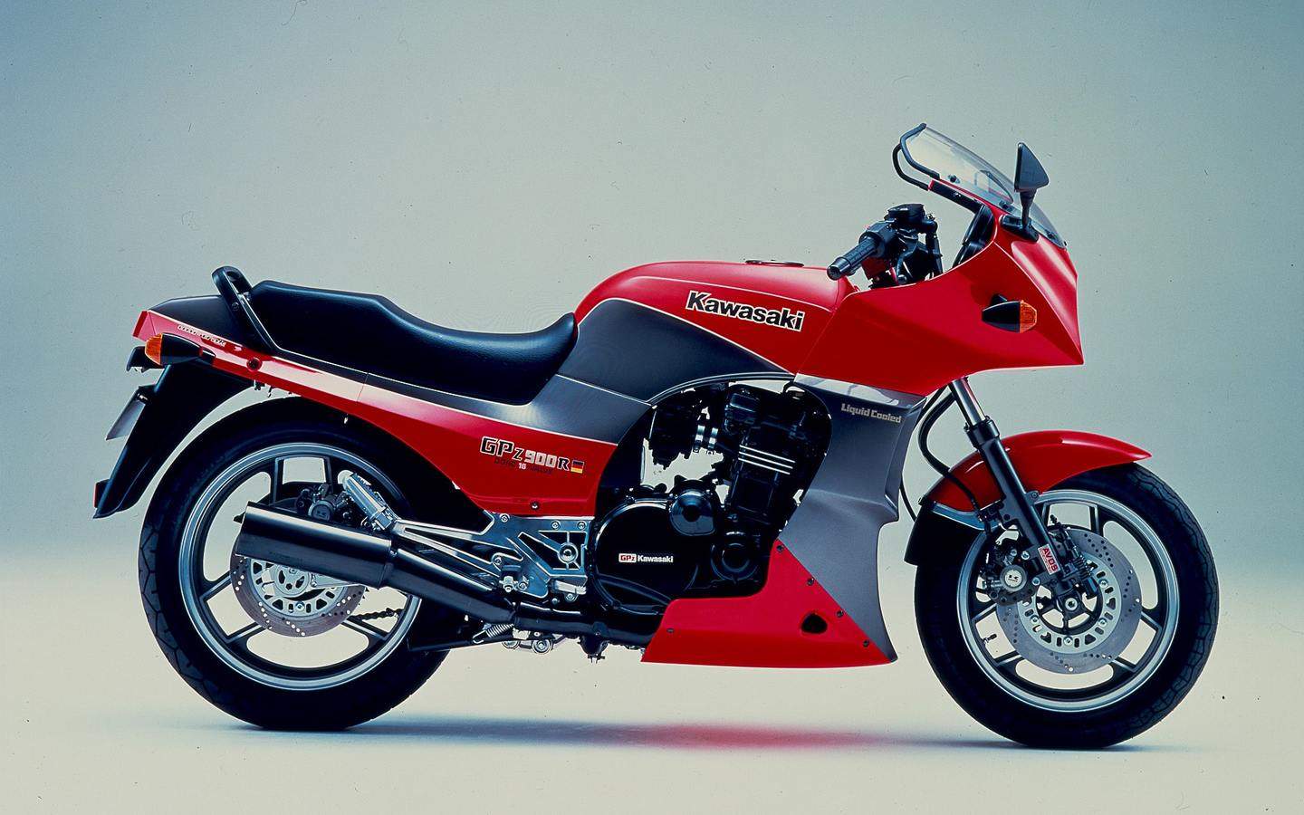 Kawasaki Gpz900r Might Return Rumours From Japan Drivemag Riders
