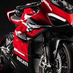 Ducati Superleggera V4 vs BMW HP4 Race - A techspec comparison 55