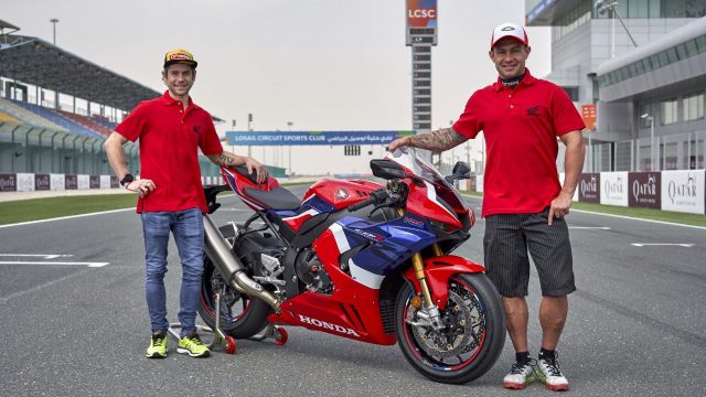 Watch 2020 Honda Fireblade in its Element. Track Day with WSBK Riders 1