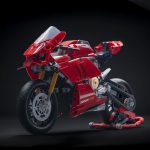 Ducati Panigale V4R Lego Technic - For Staying Home Pleasures 3